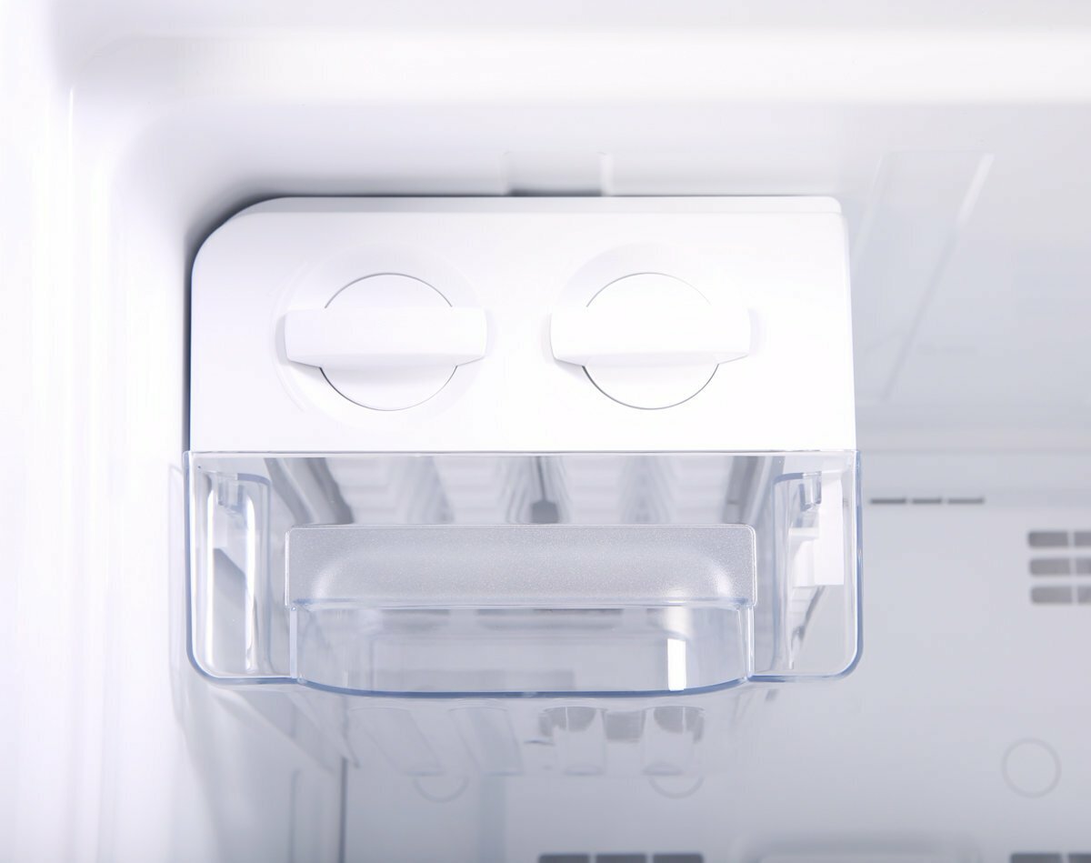 Westinghouse 211L White Top Mount Frost Free Fridge Freezer - Factory Second WTB2300WH-X - Image 5