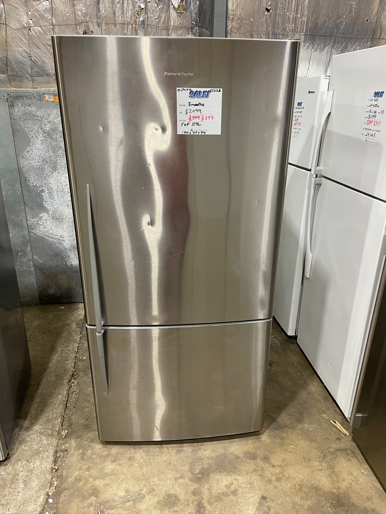 Fisher & Paykel 519L Silver Bottom Mount Fridge Freezer - Refurbished 29107
