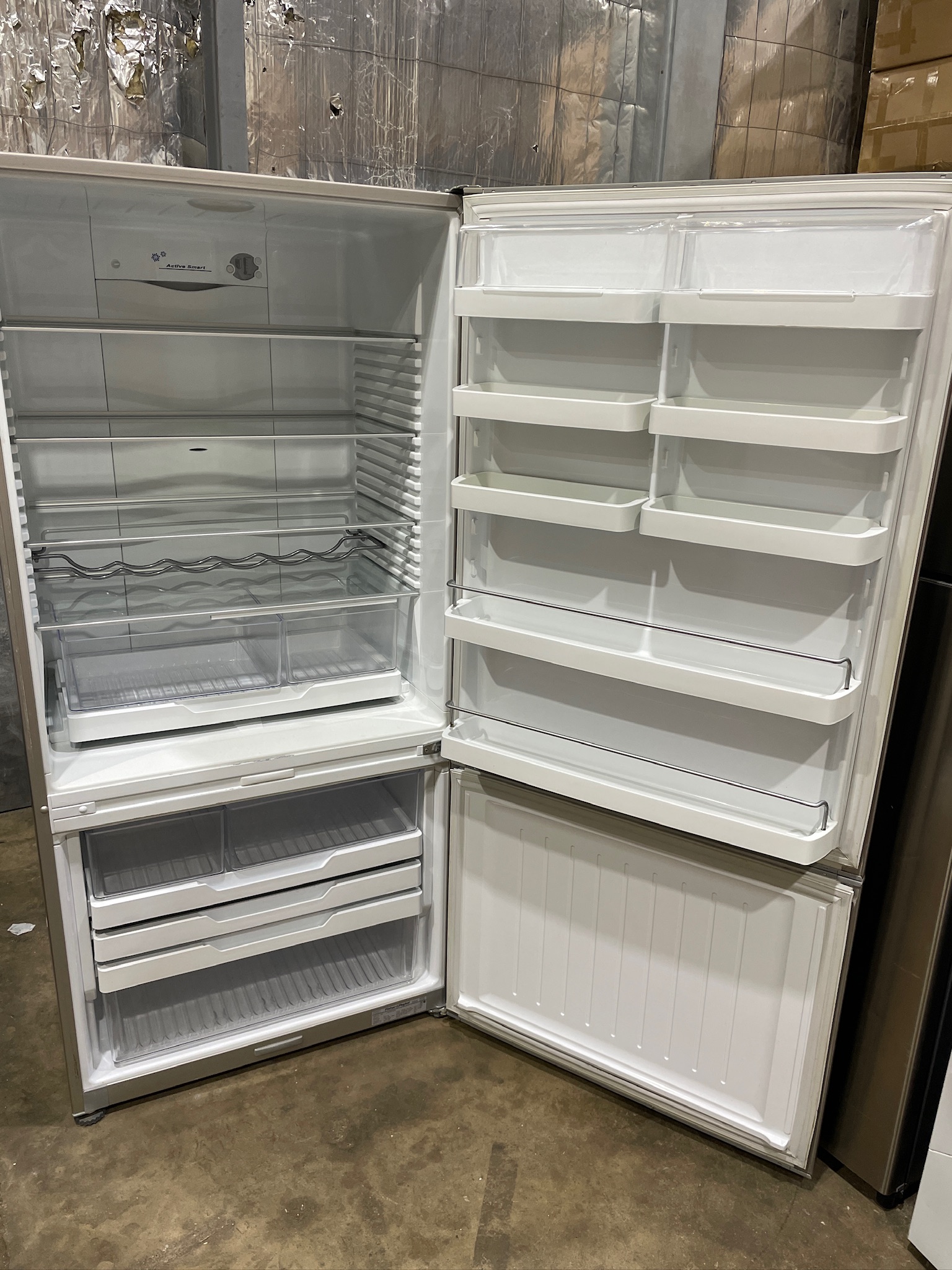 Fisher & Paykel 519L Silver Bottom Mount Fridge Freezer - Refurbished 29107 - Image 2
