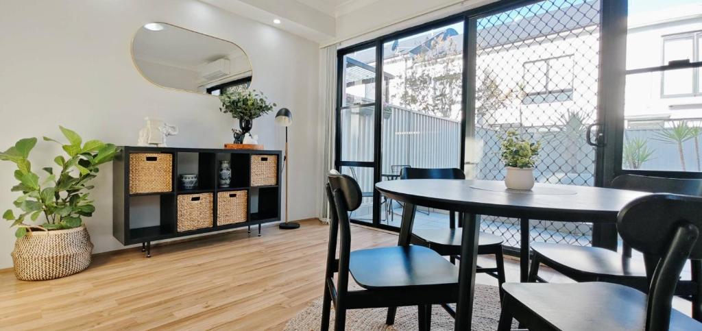 Score Big Savings: Furniture & Appliances Deals In Sydney