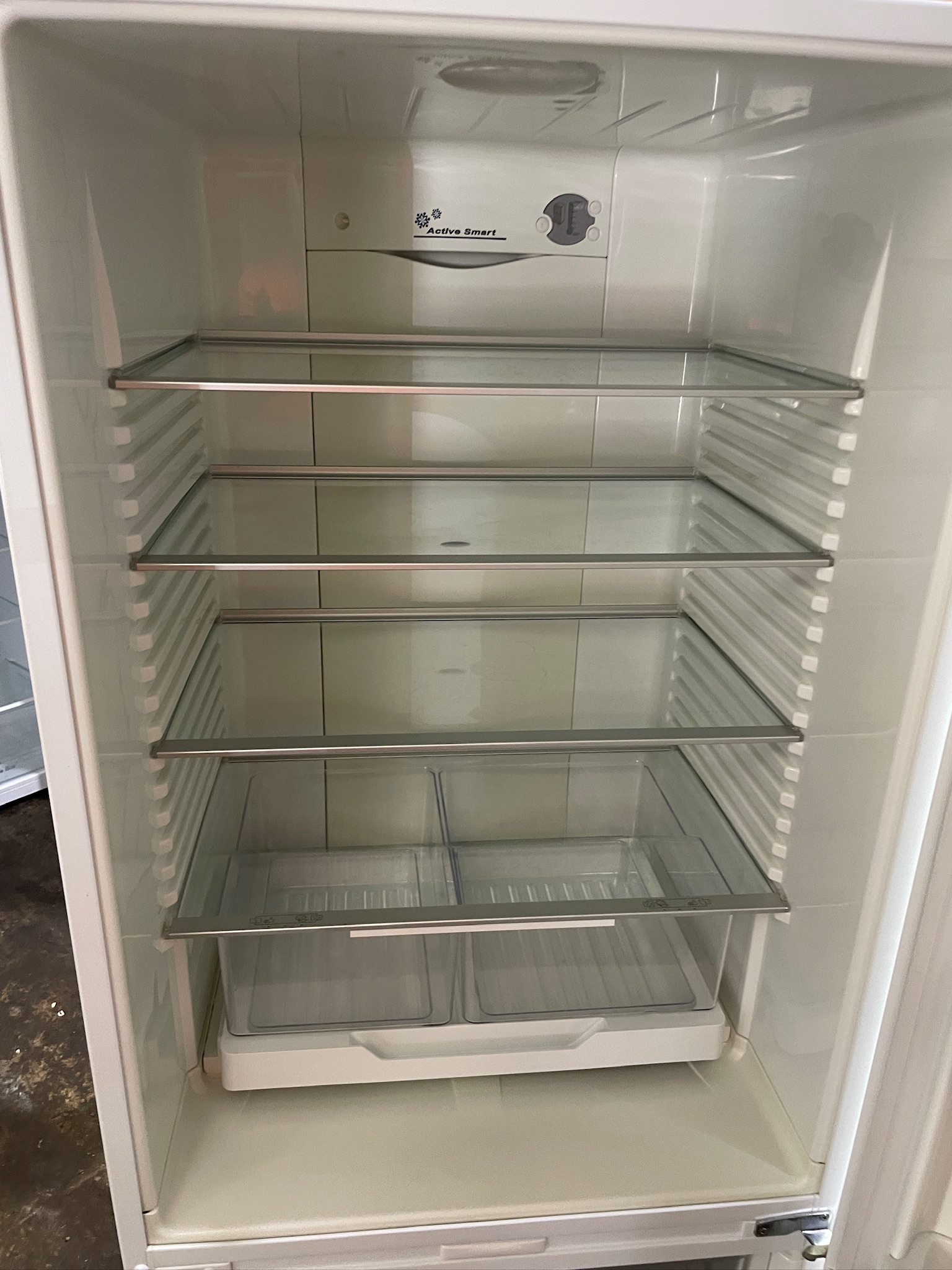 Fisher & Paykel 442L White Bottom Mount Fridge Freezer - Refurbished 30458 - Image 3