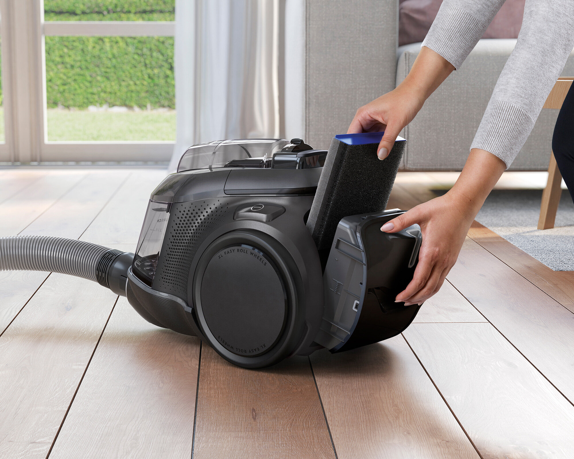 Electrolux Pure C9 Origin Bagless Vacuum Cleaner  - Factory Second PC914IGT - Image 5