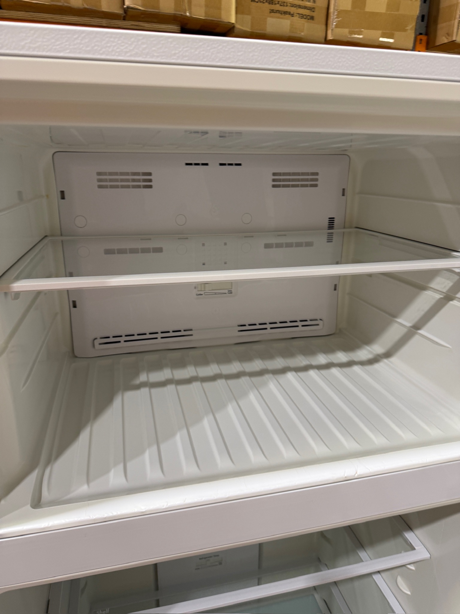 Kelvinator 536L White Top Mount Fridge Freezer - Refurbished 35407 - Image 3