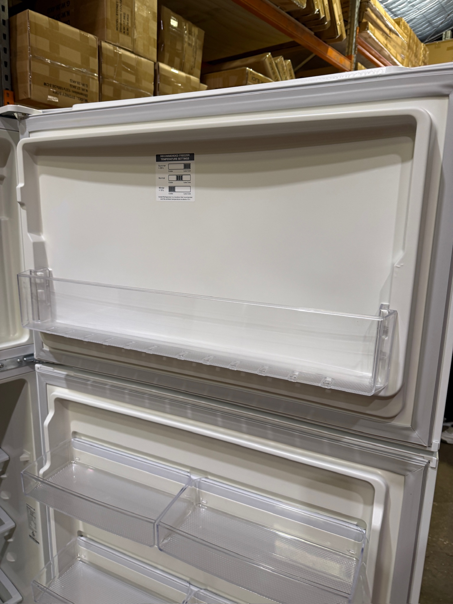Kelvinator 536L White Top Mount Fridge Freezer - Refurbished 35407 - Image 5