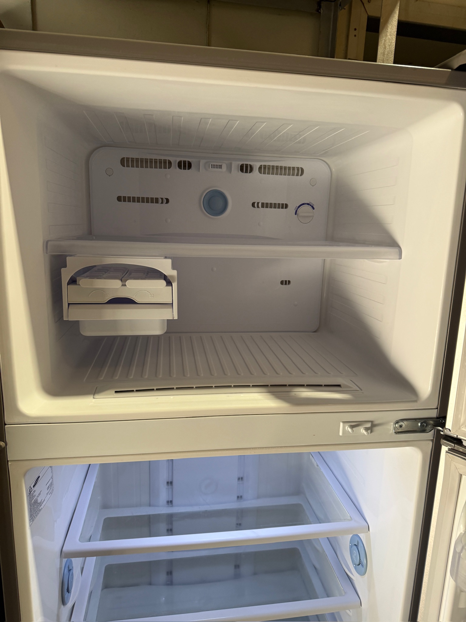 Samsung 431L Top Mount Silver Fridge Freezer - Refurbished 35950 - Image 4