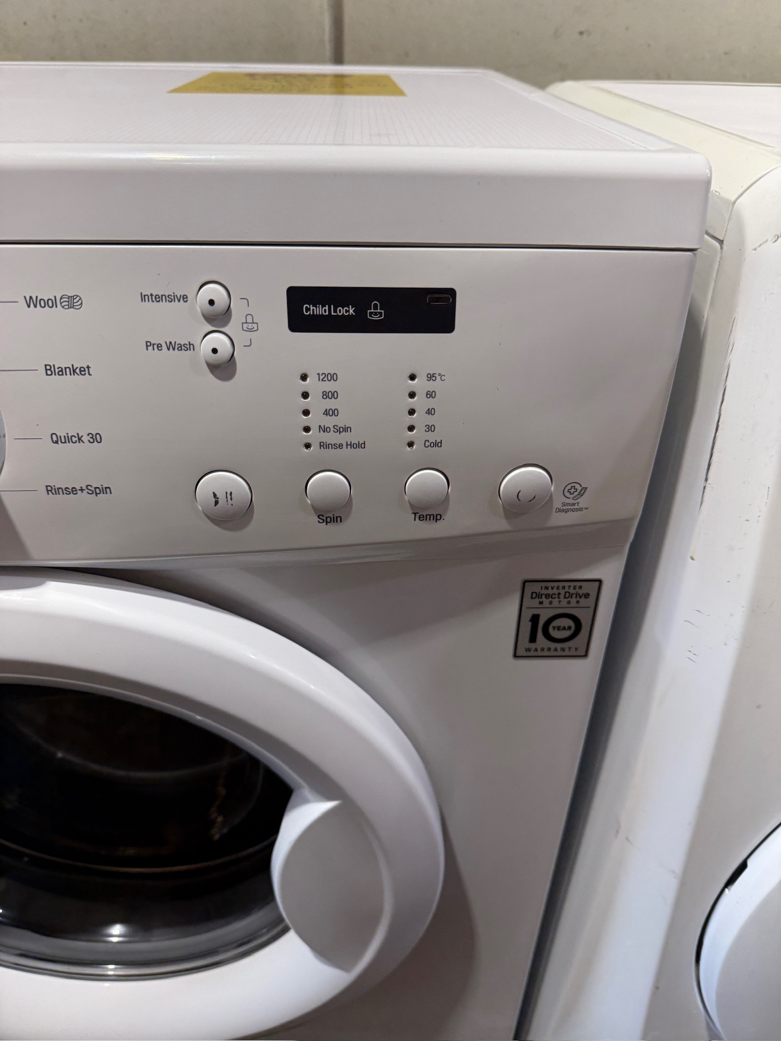 LG 7kg Front Load Washing Machine - Refurbished 36102 - Image 2