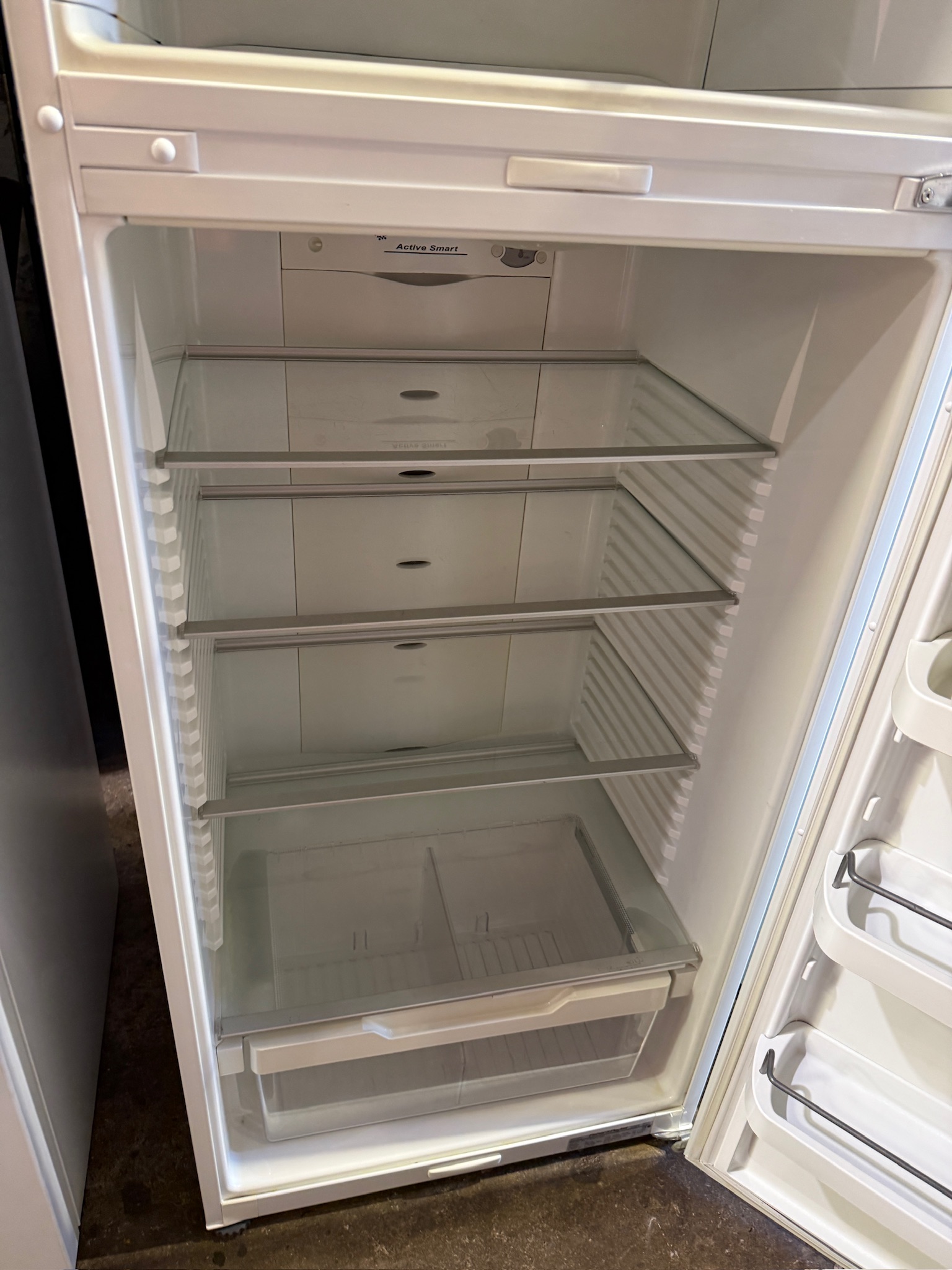 Fisher & Paykel 447L White Top Mount Fridge Freezer - Refurbished 36129 - Image 4