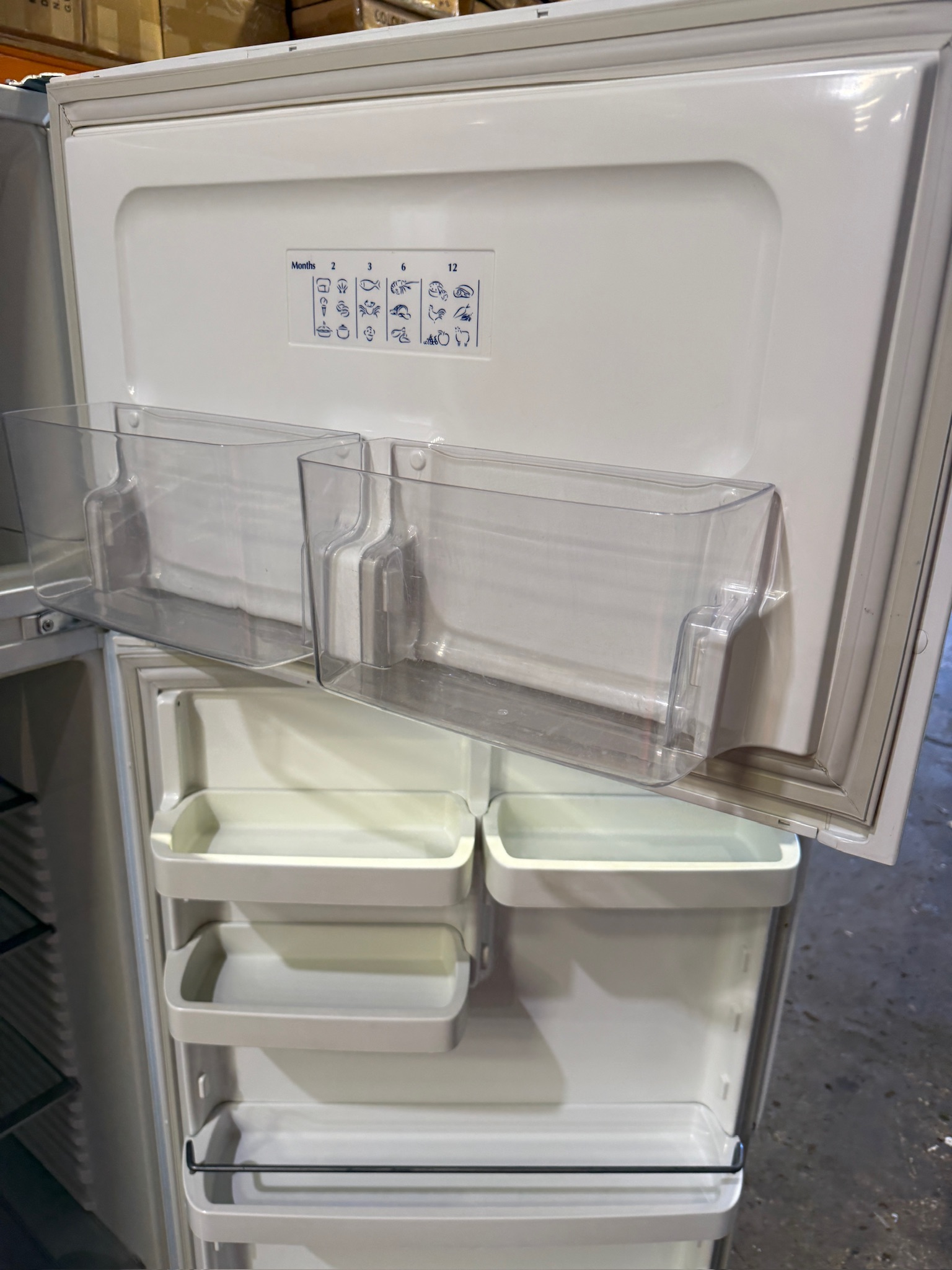 Fisher & Paykel 447L White Top Mount Fridge Freezer - Refurbished 36129 - Image 5