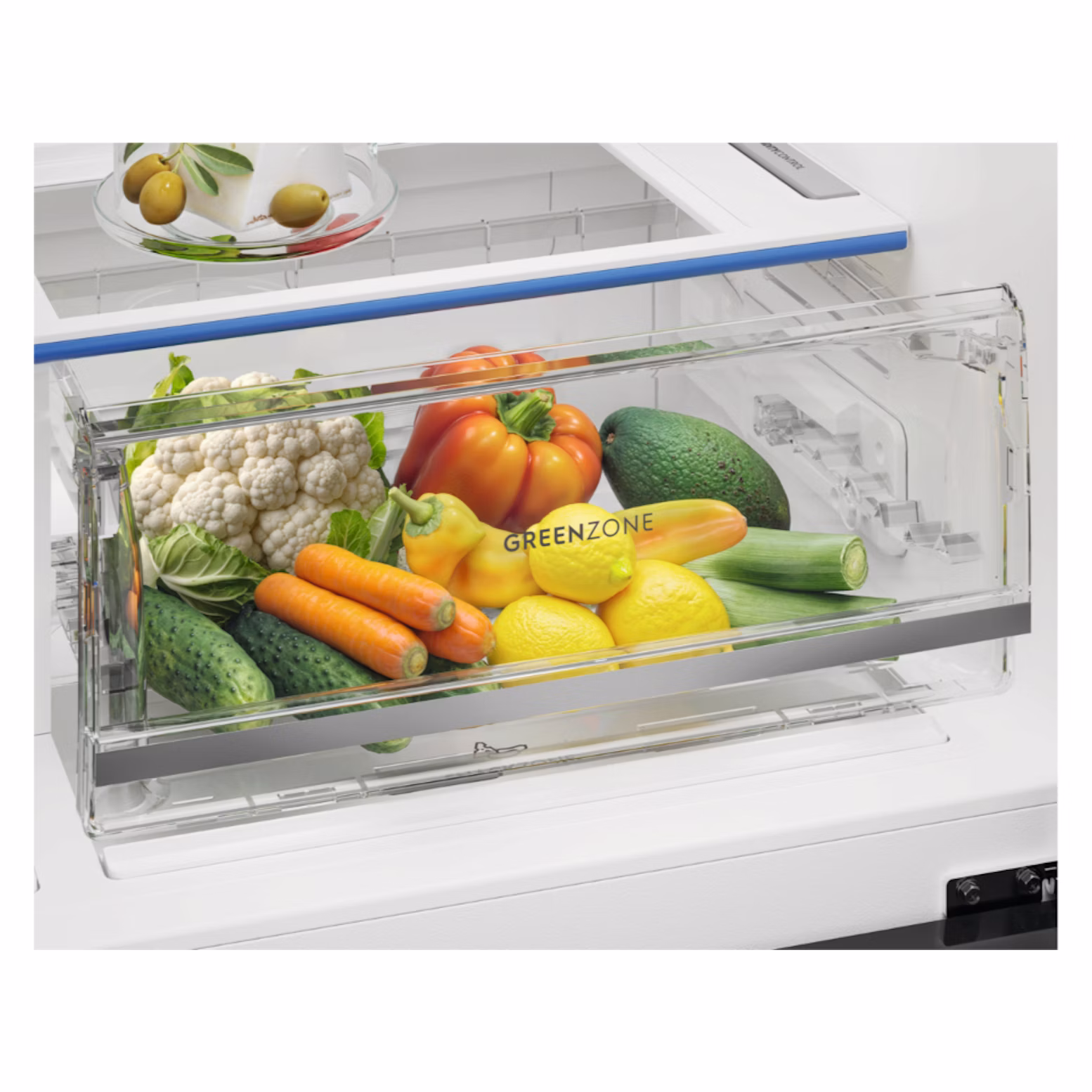 Electrolux 609L French Door Fridge with Plumbed Ice and Water Dispenser Matte Black - Factory Second EHE6191BB - Image 6
