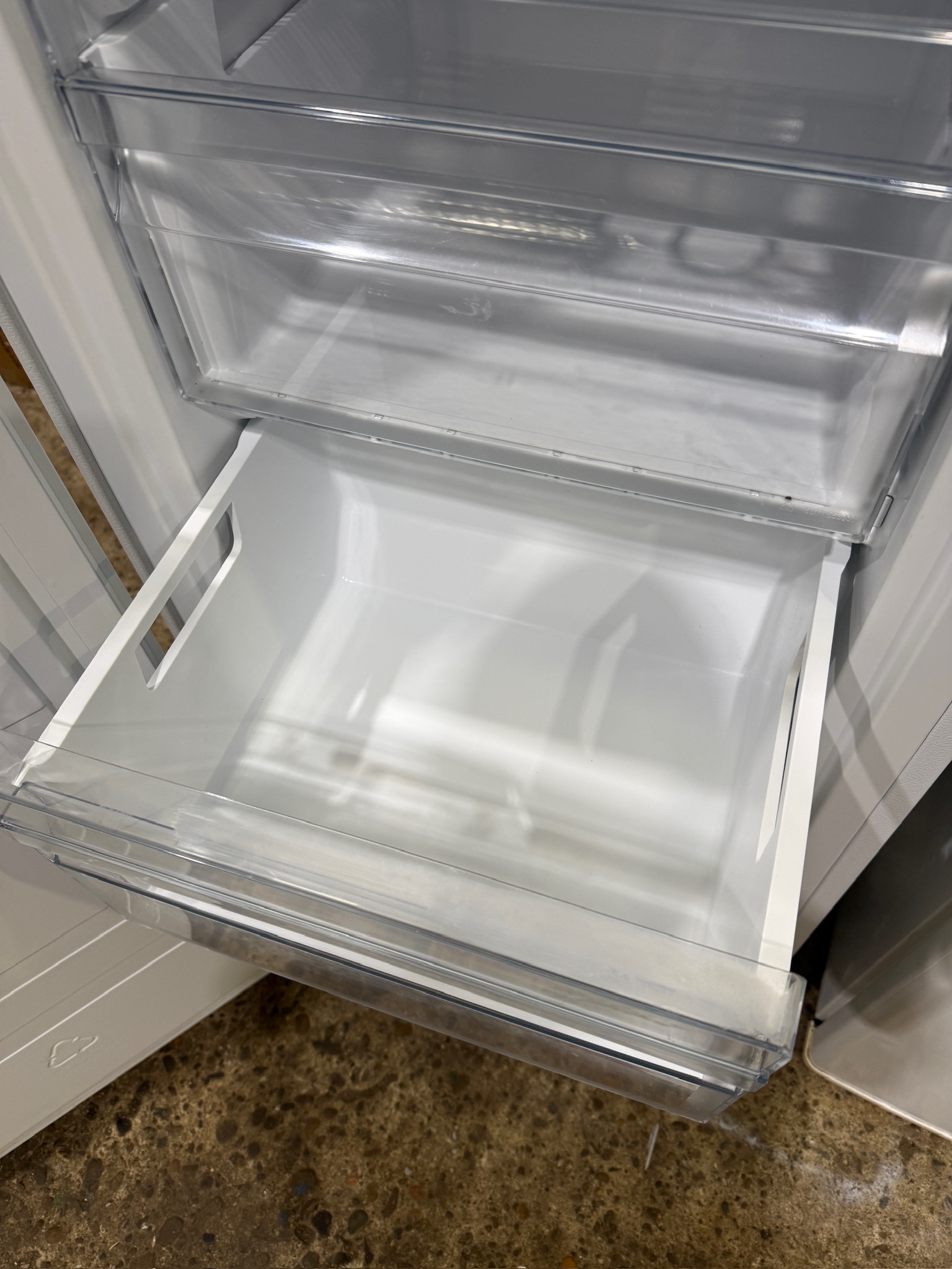 Inalto 162L White Upright Freezer - Refurbished 38804 - Image 4