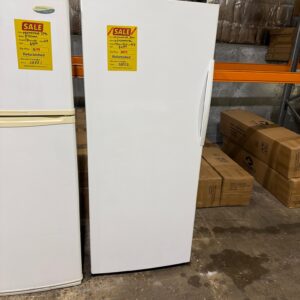 Westinghouse 360L White Upright Freezer - Refurbished 38803