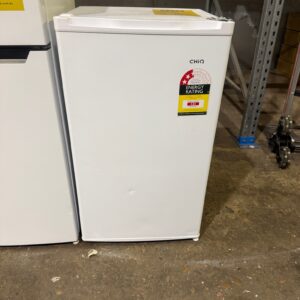 CHiQ 90L White Bar Fridge - Refurbished 38807