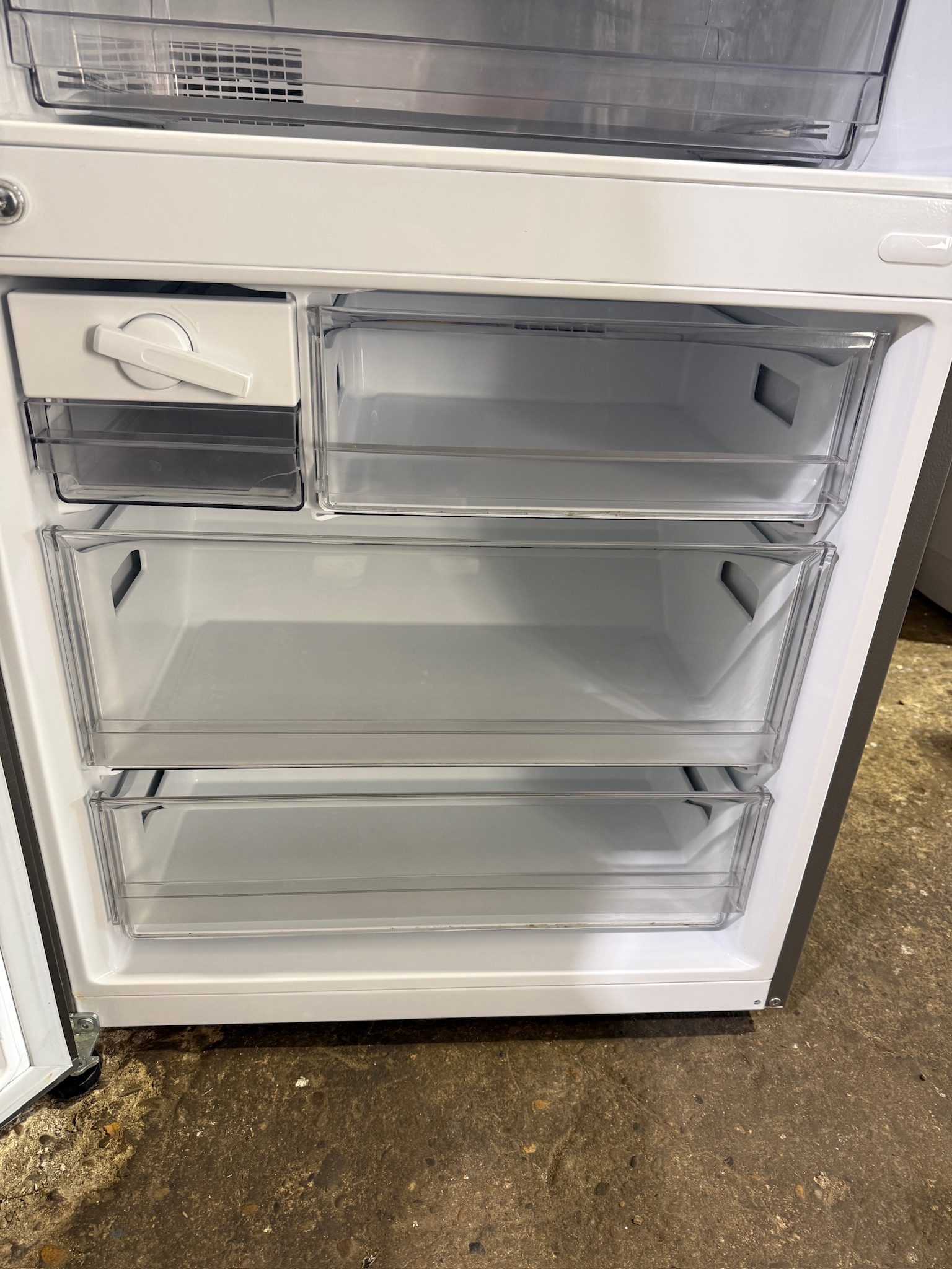 LG 420L Silver Bottom Mount Fridge Freezer - Refurbished 0000-1 - Image 6